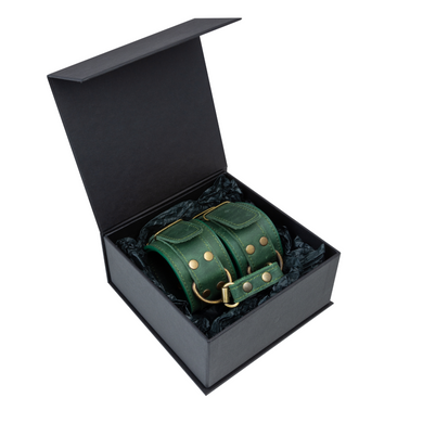 Премиум поножи LOVECRAFT зеленые, натуральная кожа, в подарочной упаковке
